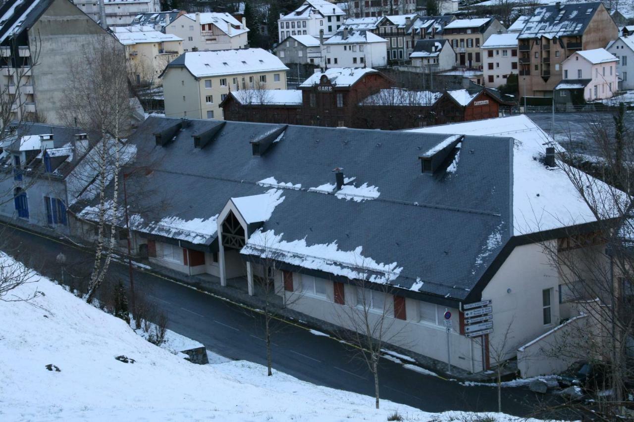 Auberge Familiale Relais Du Lys Cauterets Exterior photo